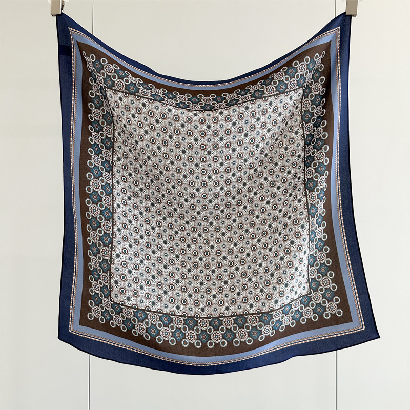 The Amélie Scarf
