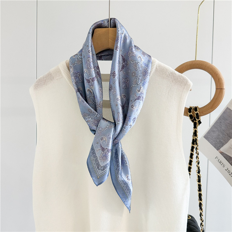 The Clara Scarf